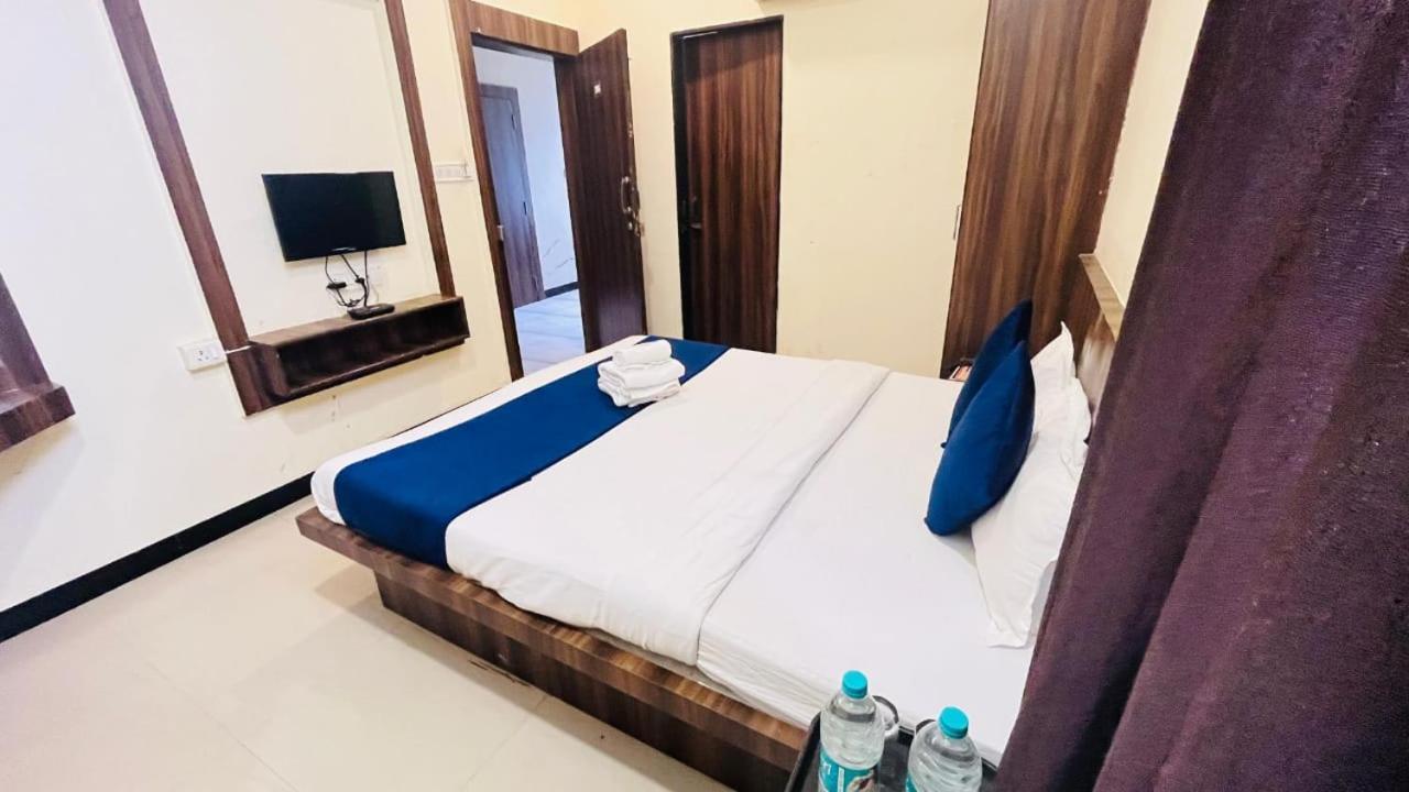 Hotel Ashoka Palace Ujjain Exterior photo